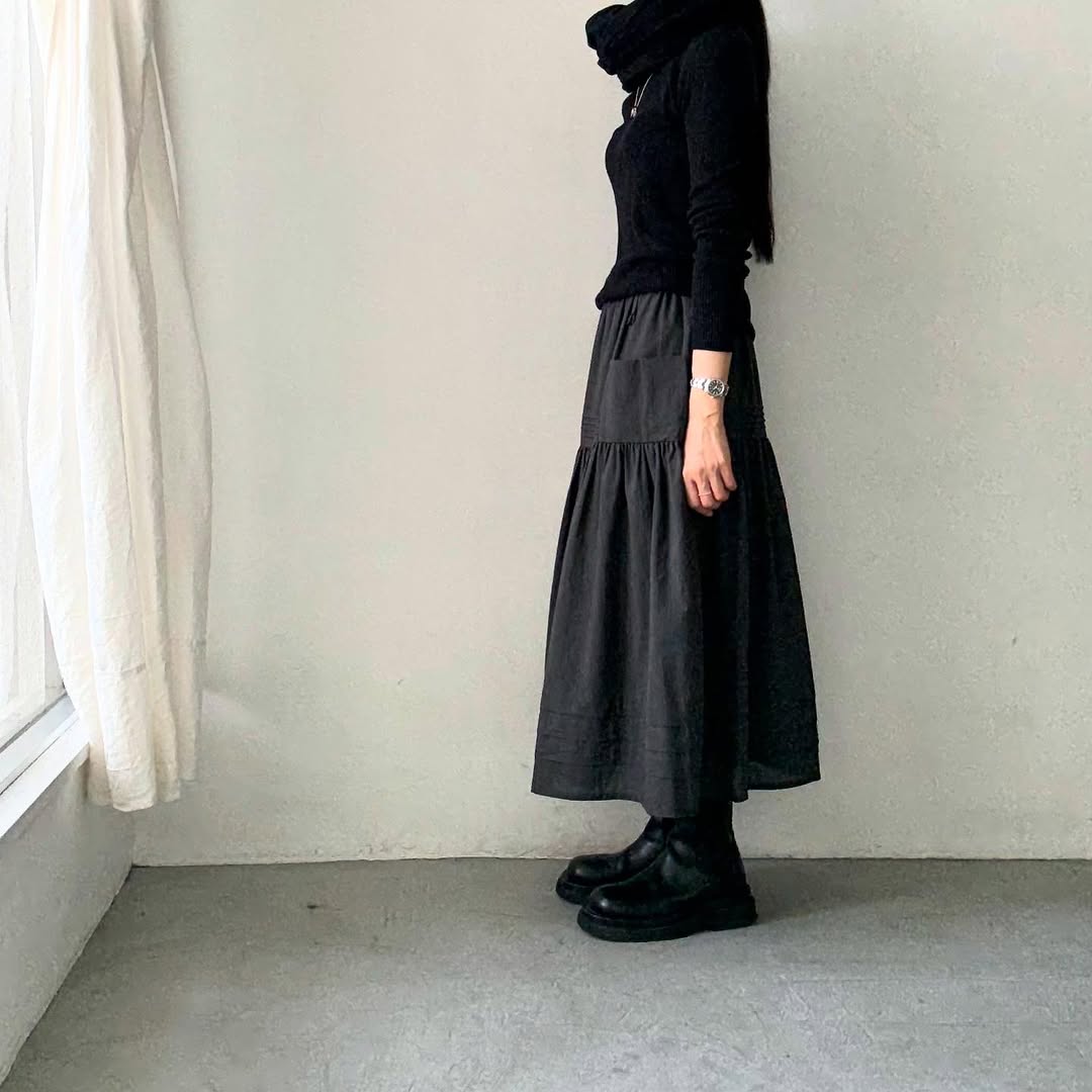MAGALI コットンシルクピンタックスカート チャコール