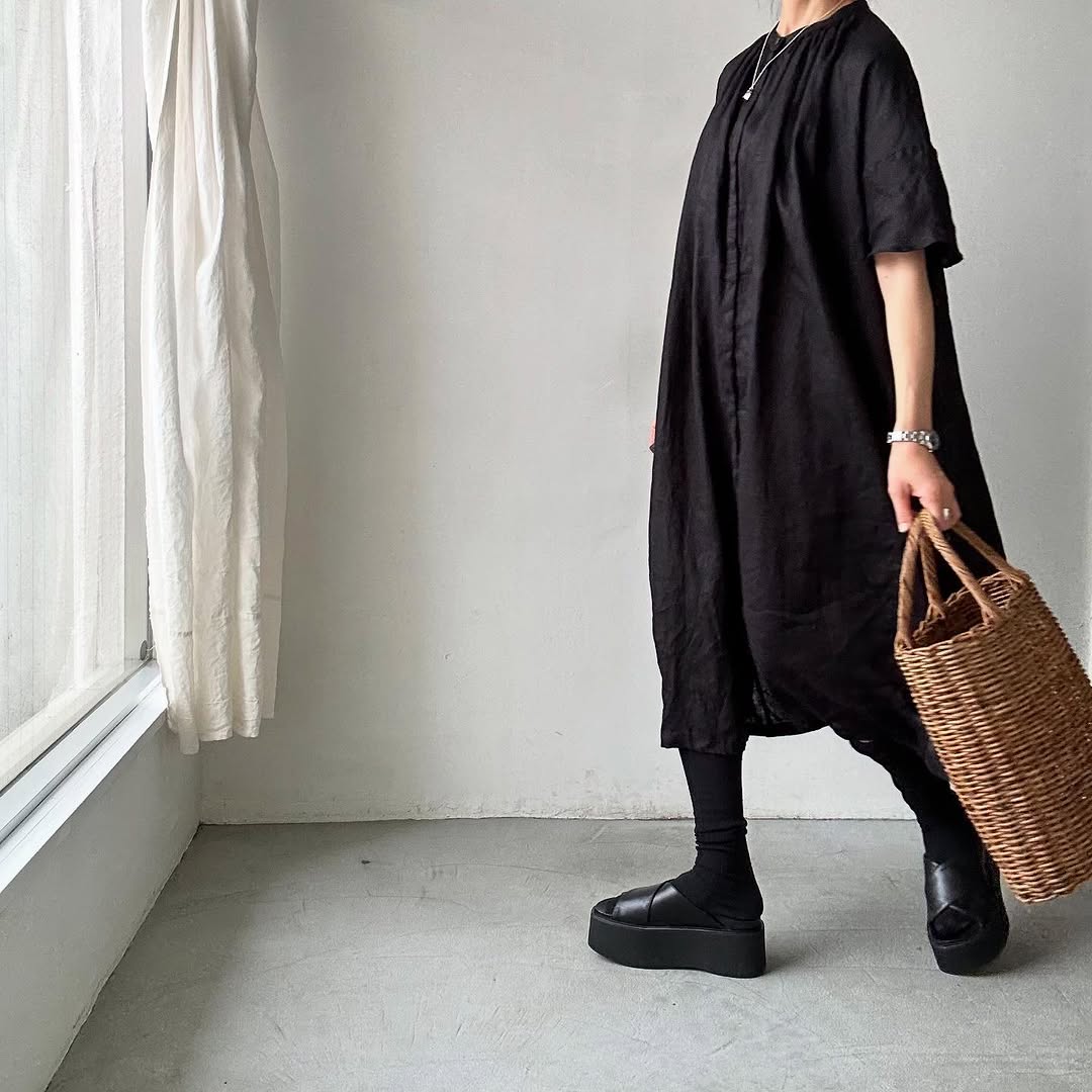 atelier naruse リネンワイドギャザーワンピース