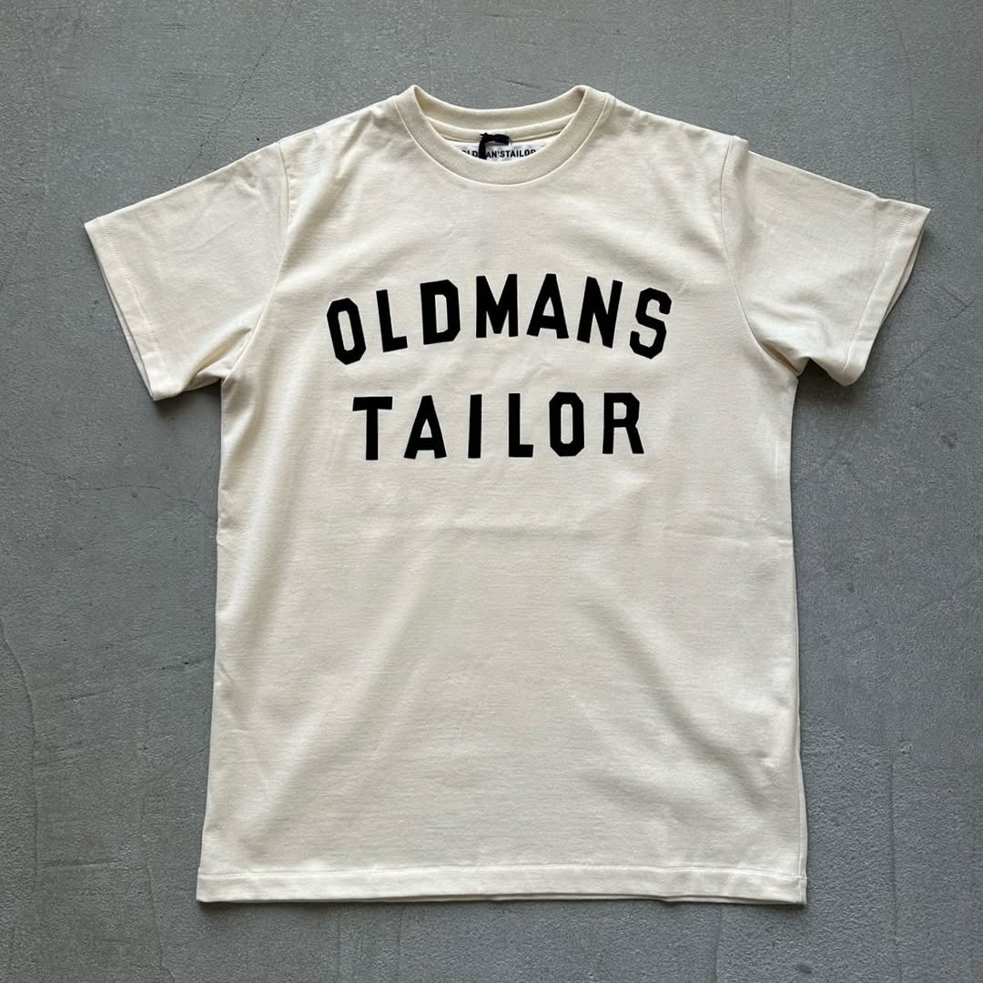 OLDMANS TAILOR OMTフロッキープリントロゴ半袖Tシャツ