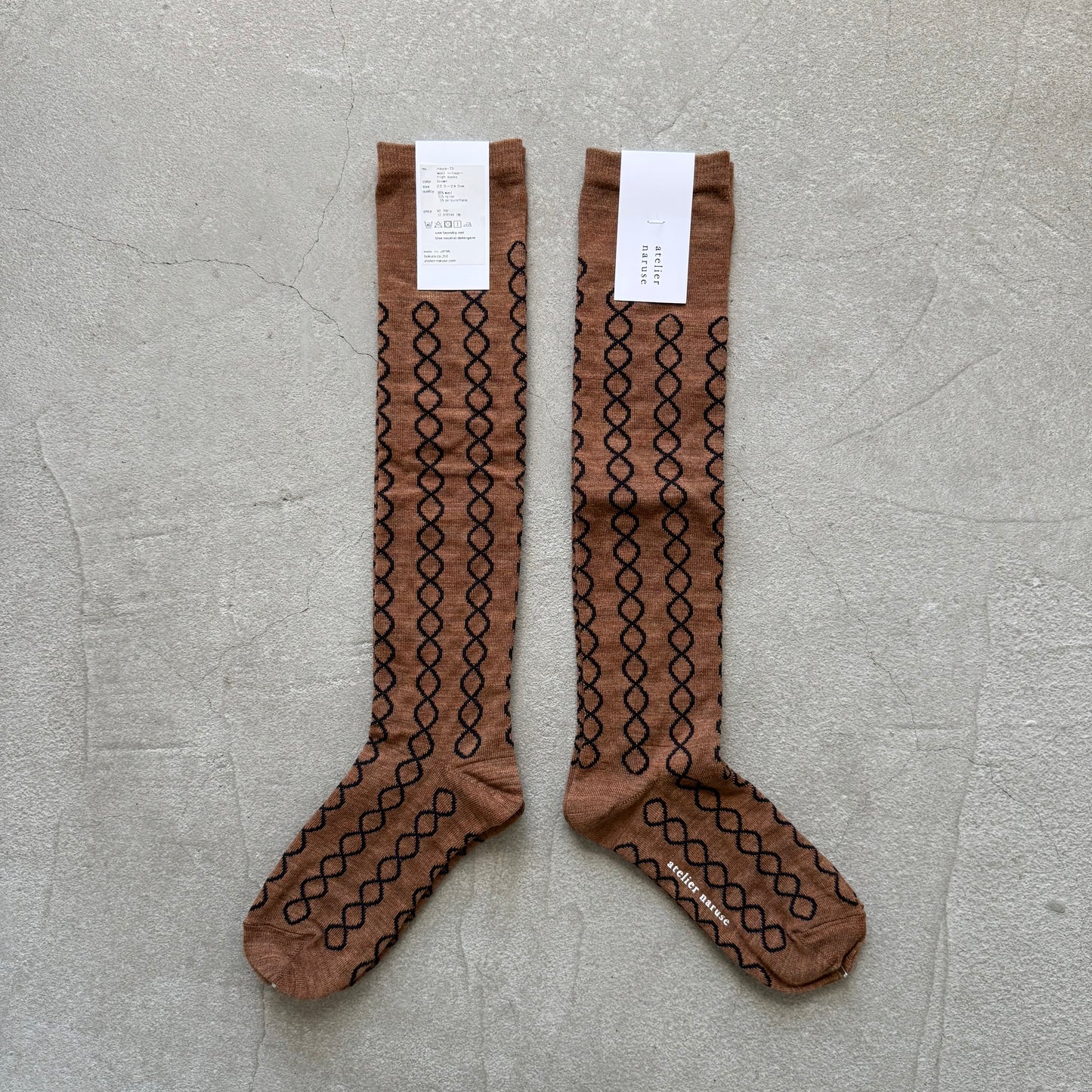 atelier naruse ウールループハイソックス