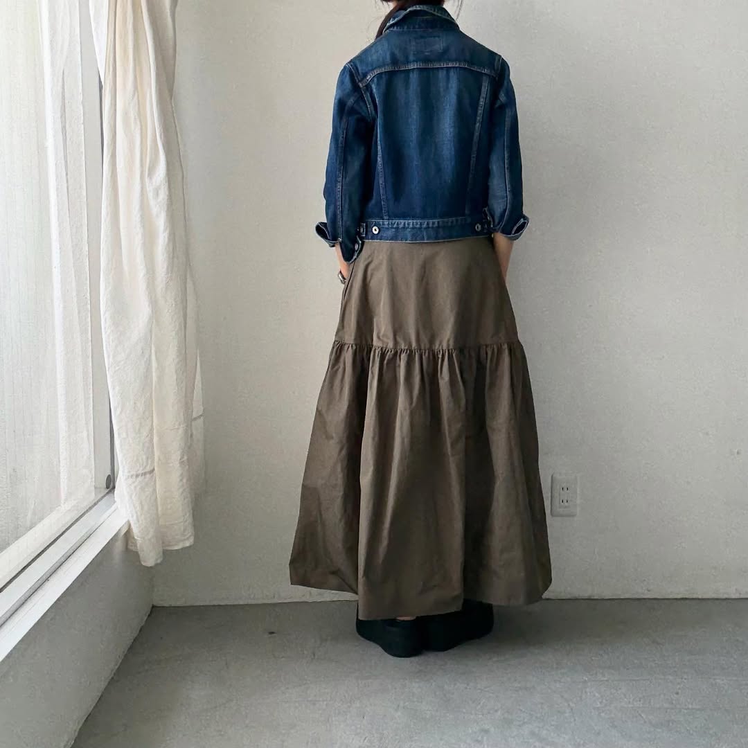 saqui タフタティアードスカート カーキ38