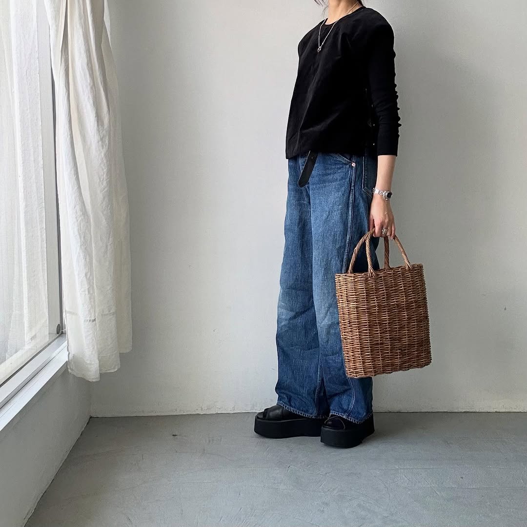 R&D.M.Co ブラウンベアーズベルベットボタンビブ ブラック
