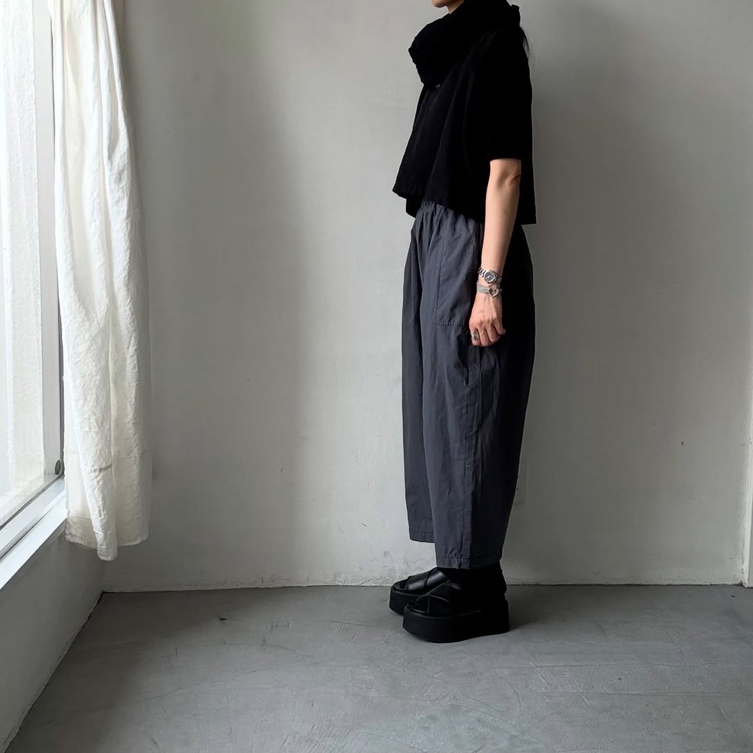 homspun パルキーシーチングコットンギャザーパンツ グレー