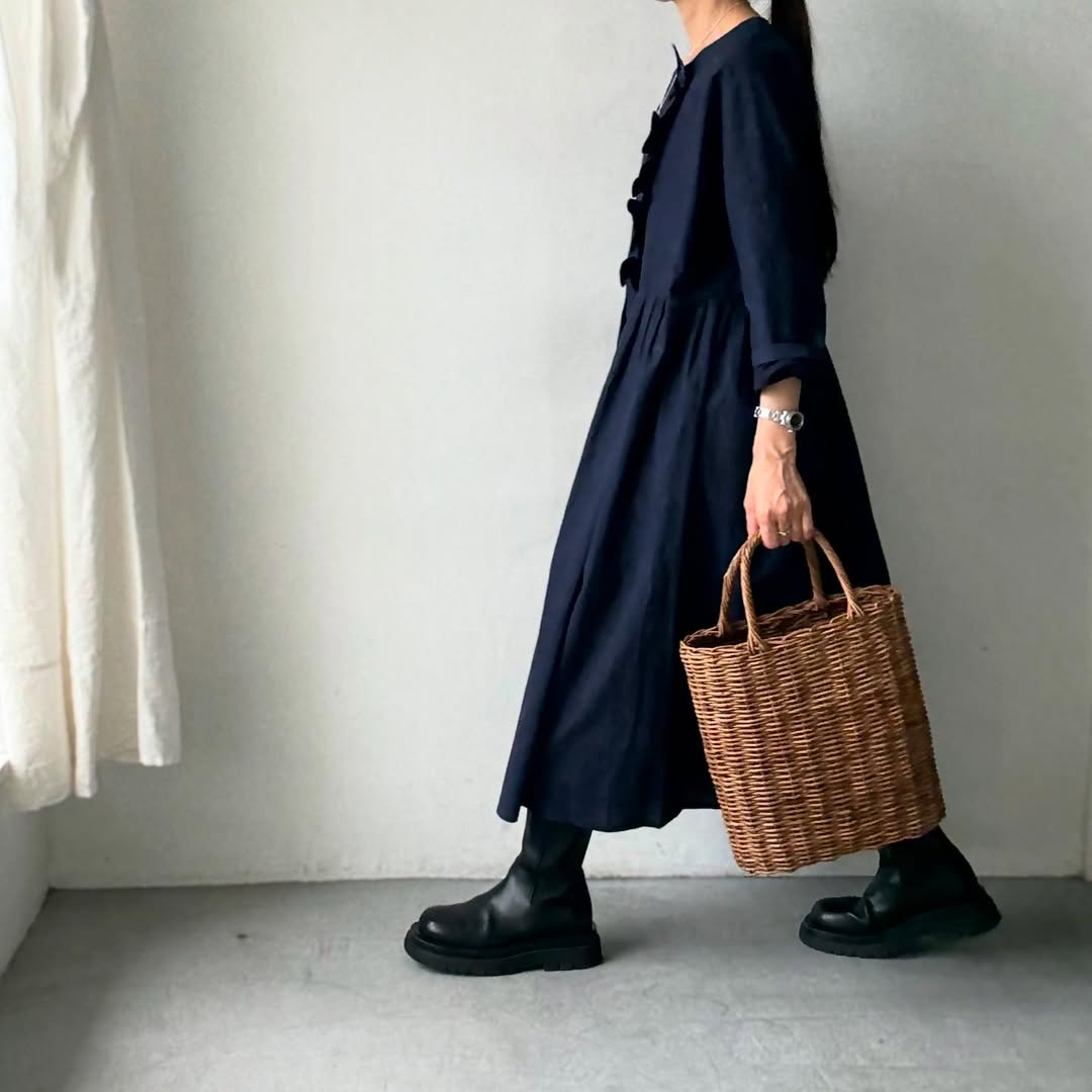 MAGALI インディゴコットンリネンフリルワンピース