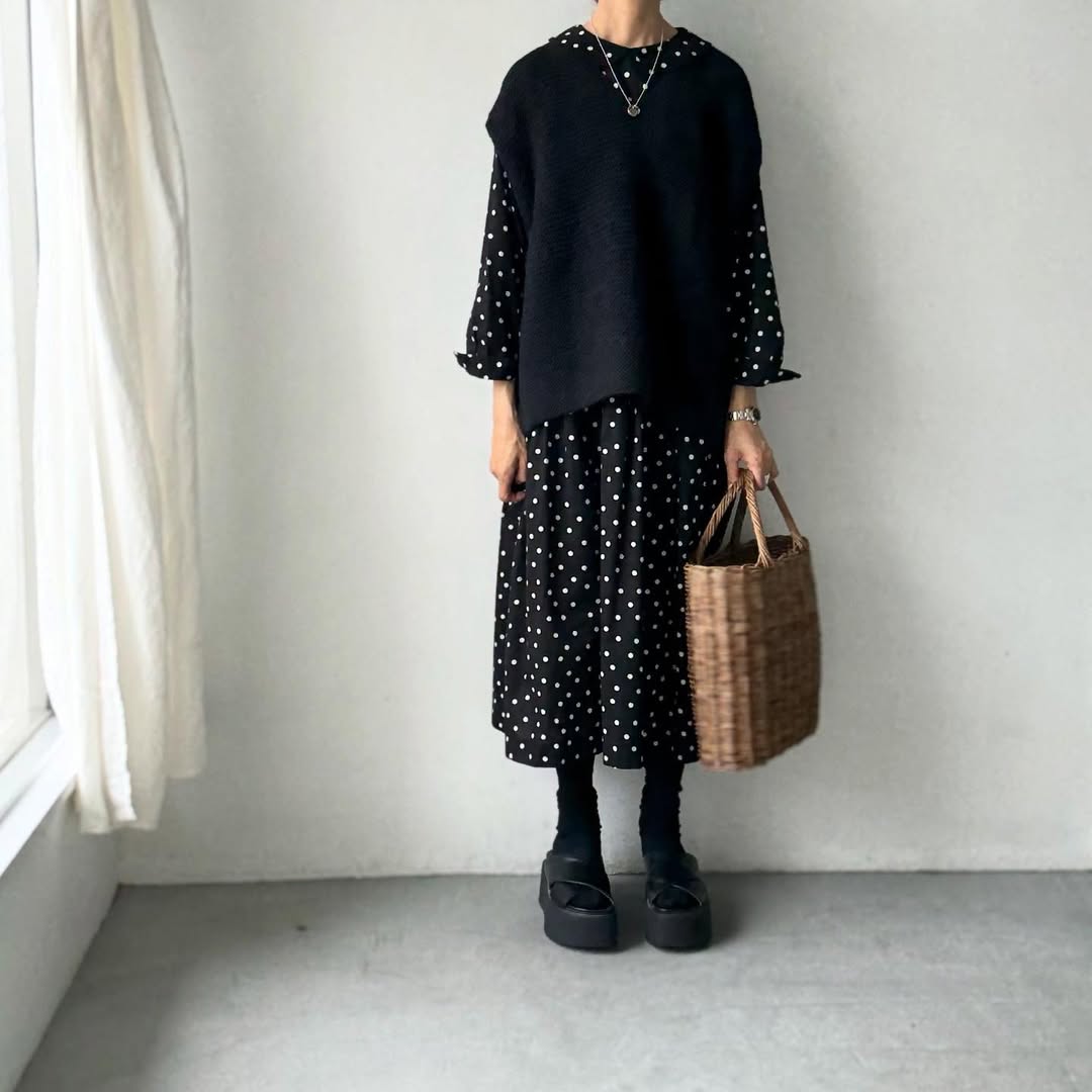 ゴーシュ アルパカウールハンドニットベスト ブラック – blanc