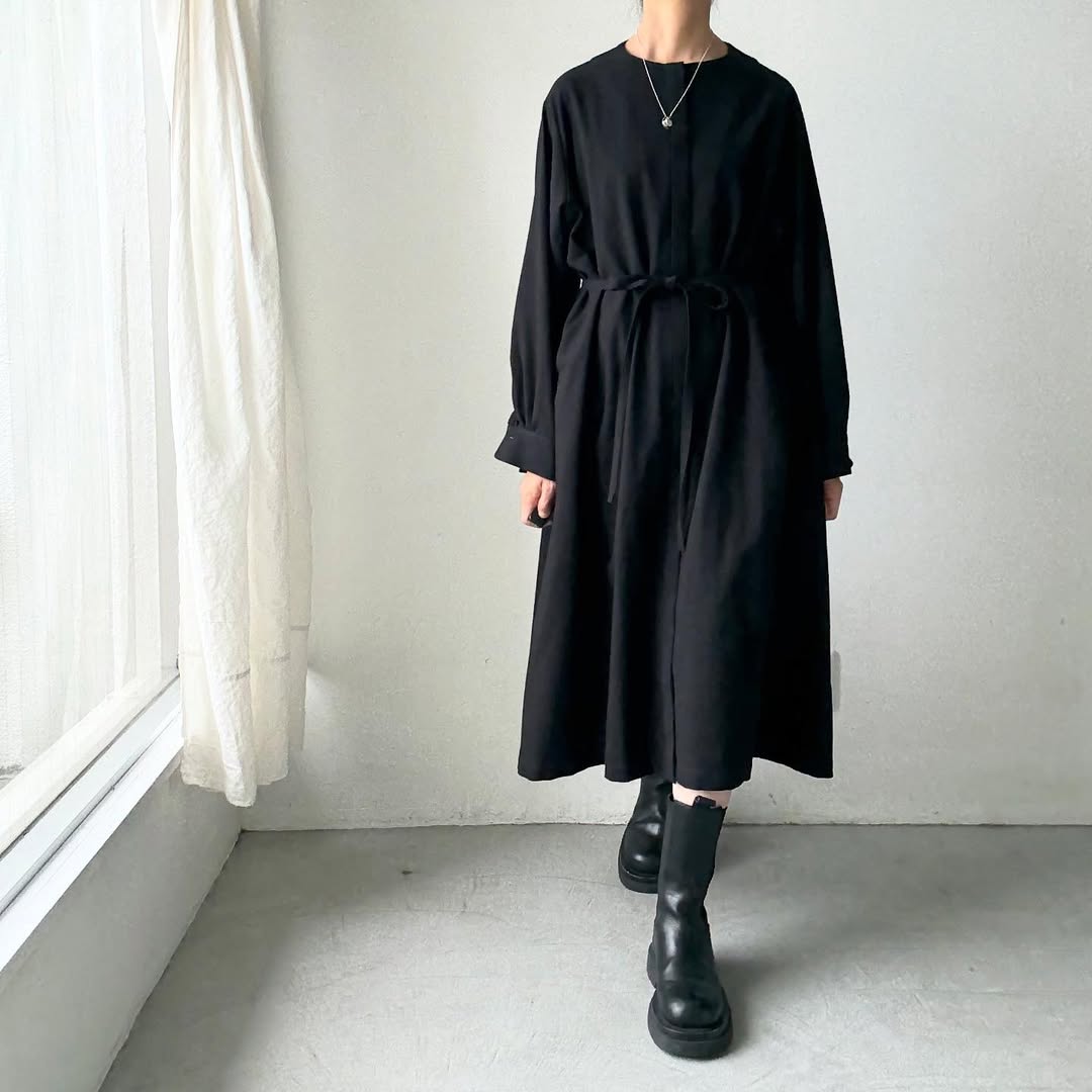 atelier naruse コットンウールシャツワンピース
