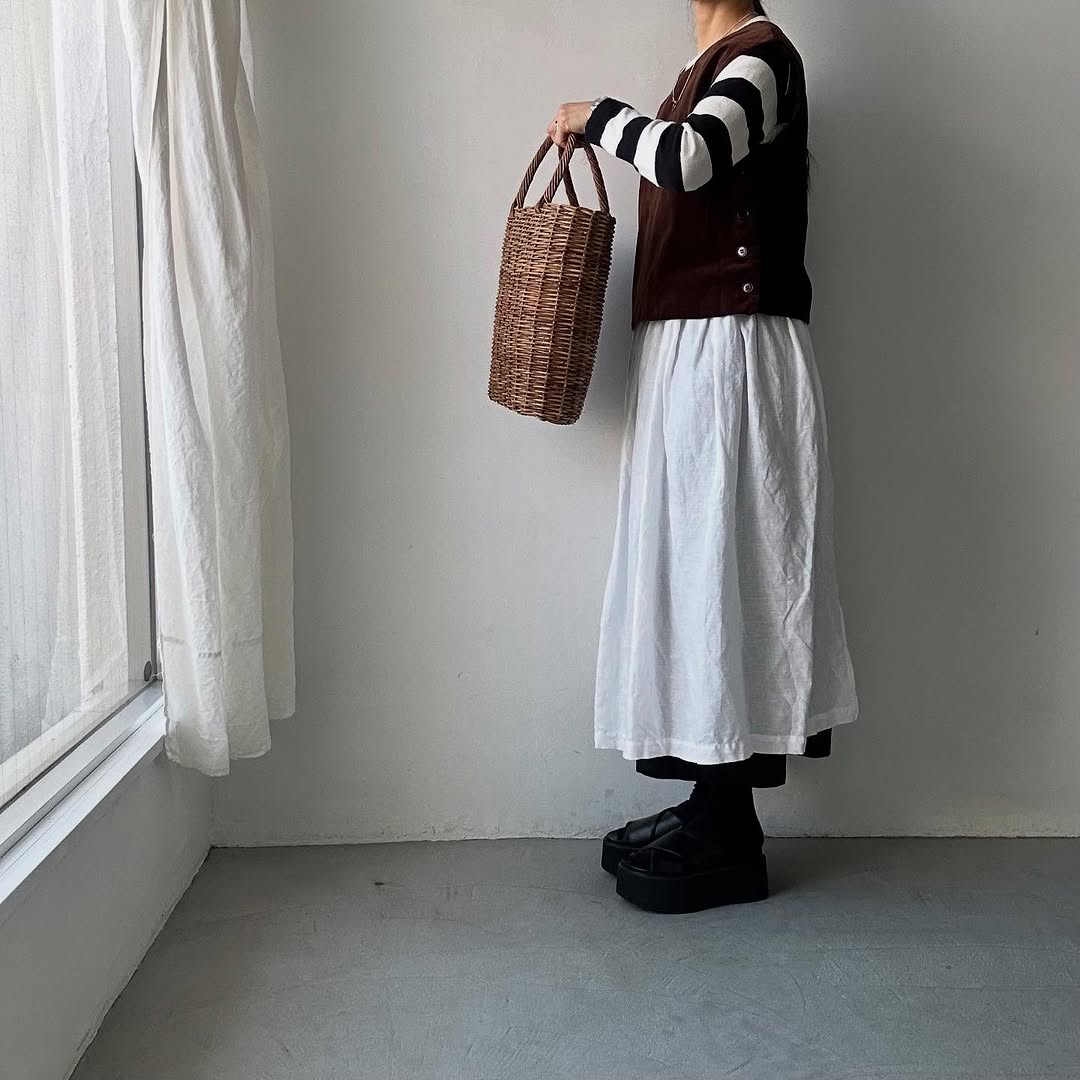 R&D.M.Co ブラウンベアーズベルベットボタンビブ ブラウン