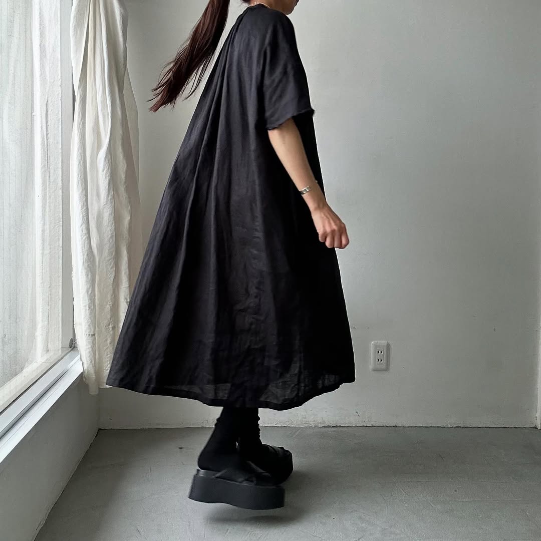 atelier naruse リネンワイドギャザーワンピース