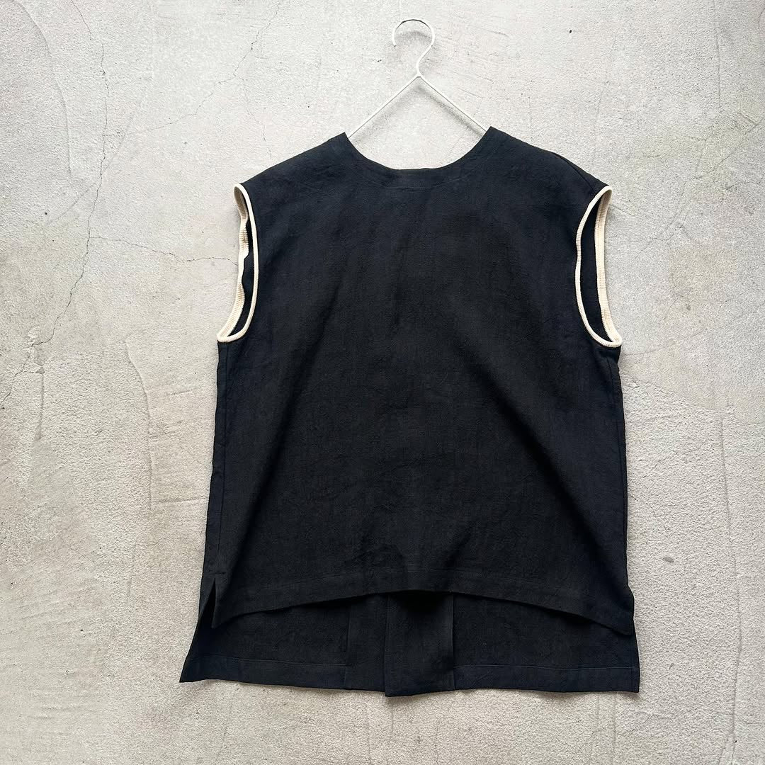 atelier naruse リネンノースリーブブラウス