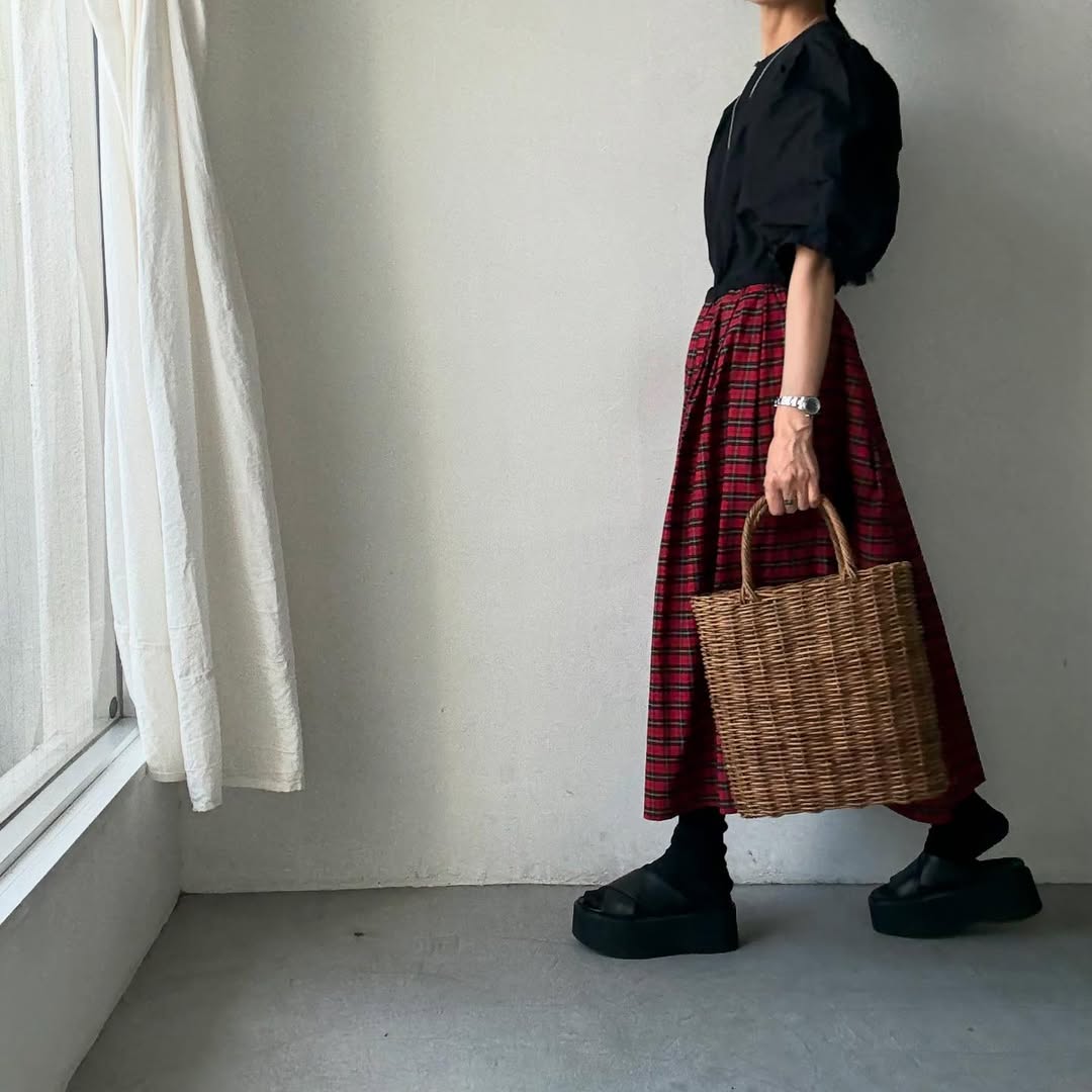 R&D.M.Co コットンポリエステルタフタビッグバルーンスリーブブラウス