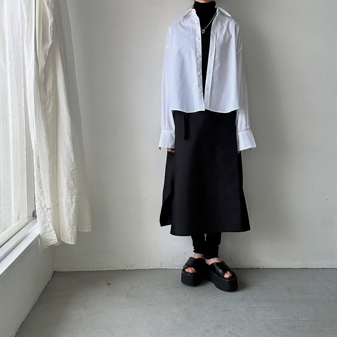 TENNE HANDCRAFTED MODERN レギュラーカラーシャツ(オックスフォード)