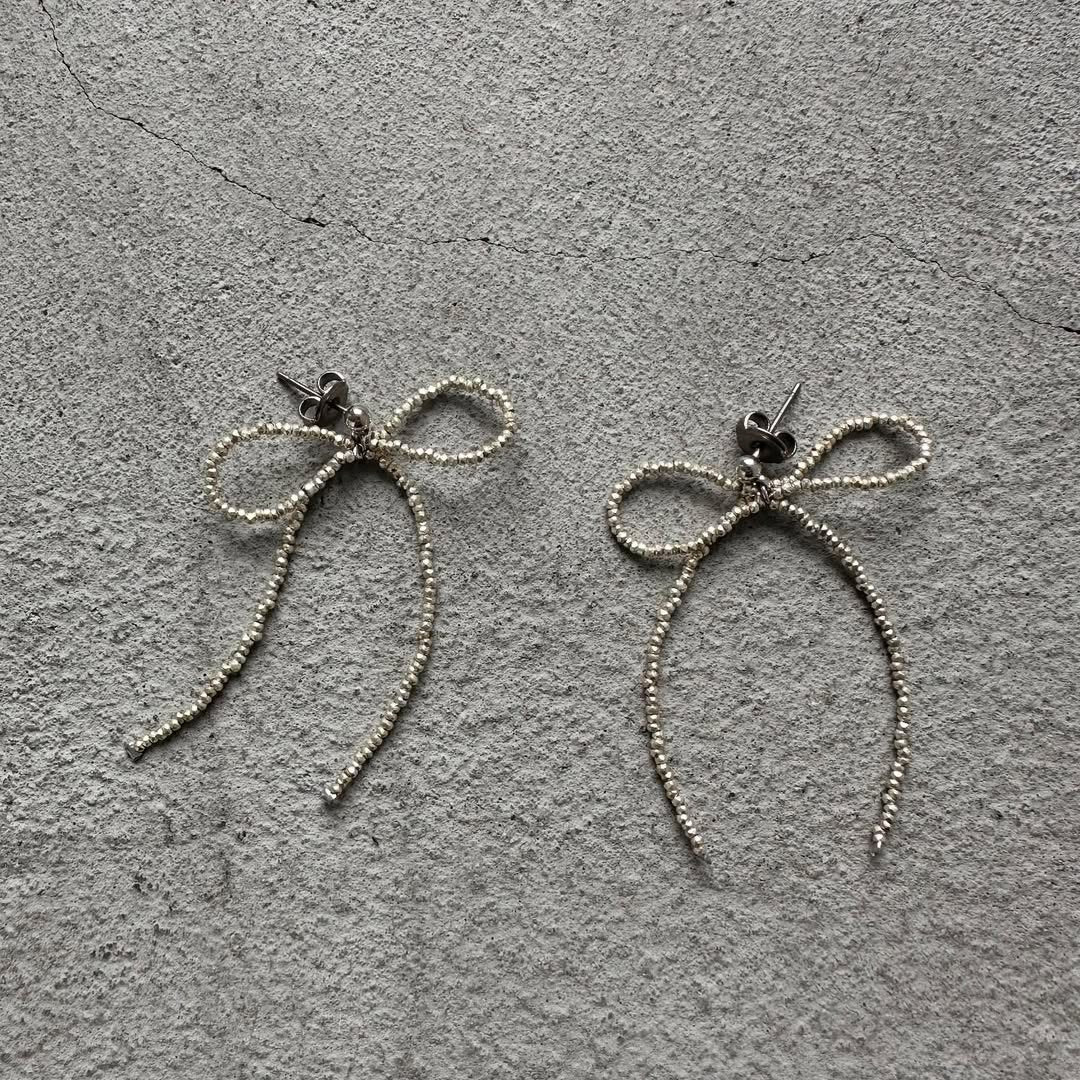 soi×blanc フランスヴィンテージビーズリボンピアス