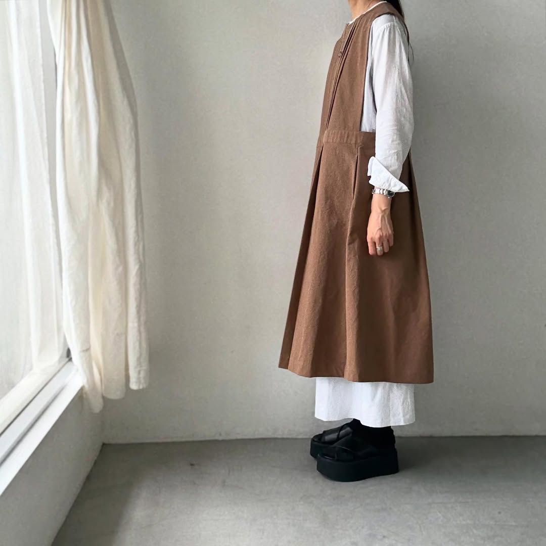 atelier d'antan kobell コットンエプロンドレス カーキ
