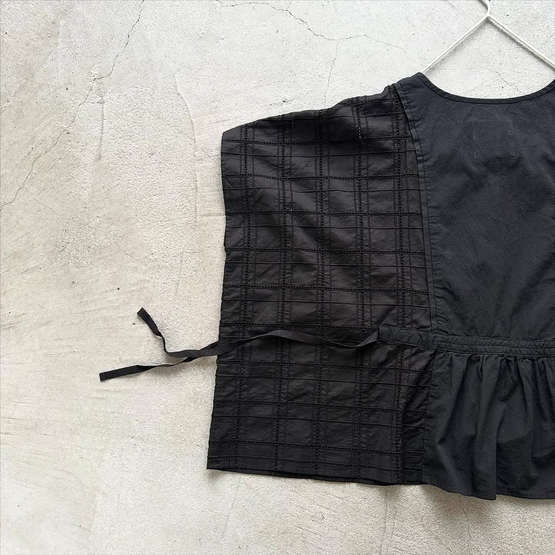 MAGALI ガーメントダイコットンレースブラウス ブラック