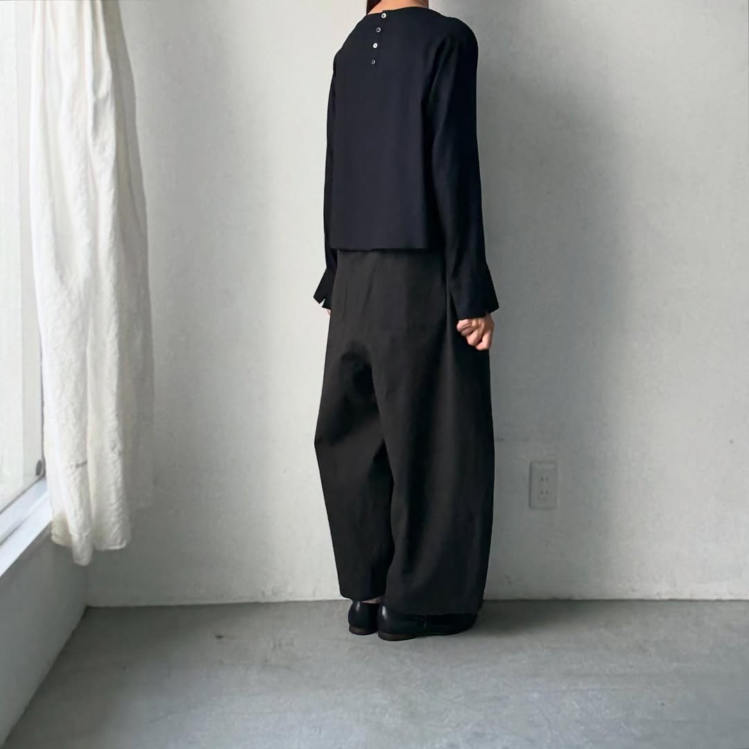MAGALI コットンリネンアンティークキャンバスフラップパンツ ブラック
