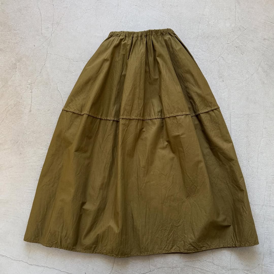 ゴーシュ コットンポプリンギャザースカート カーキ