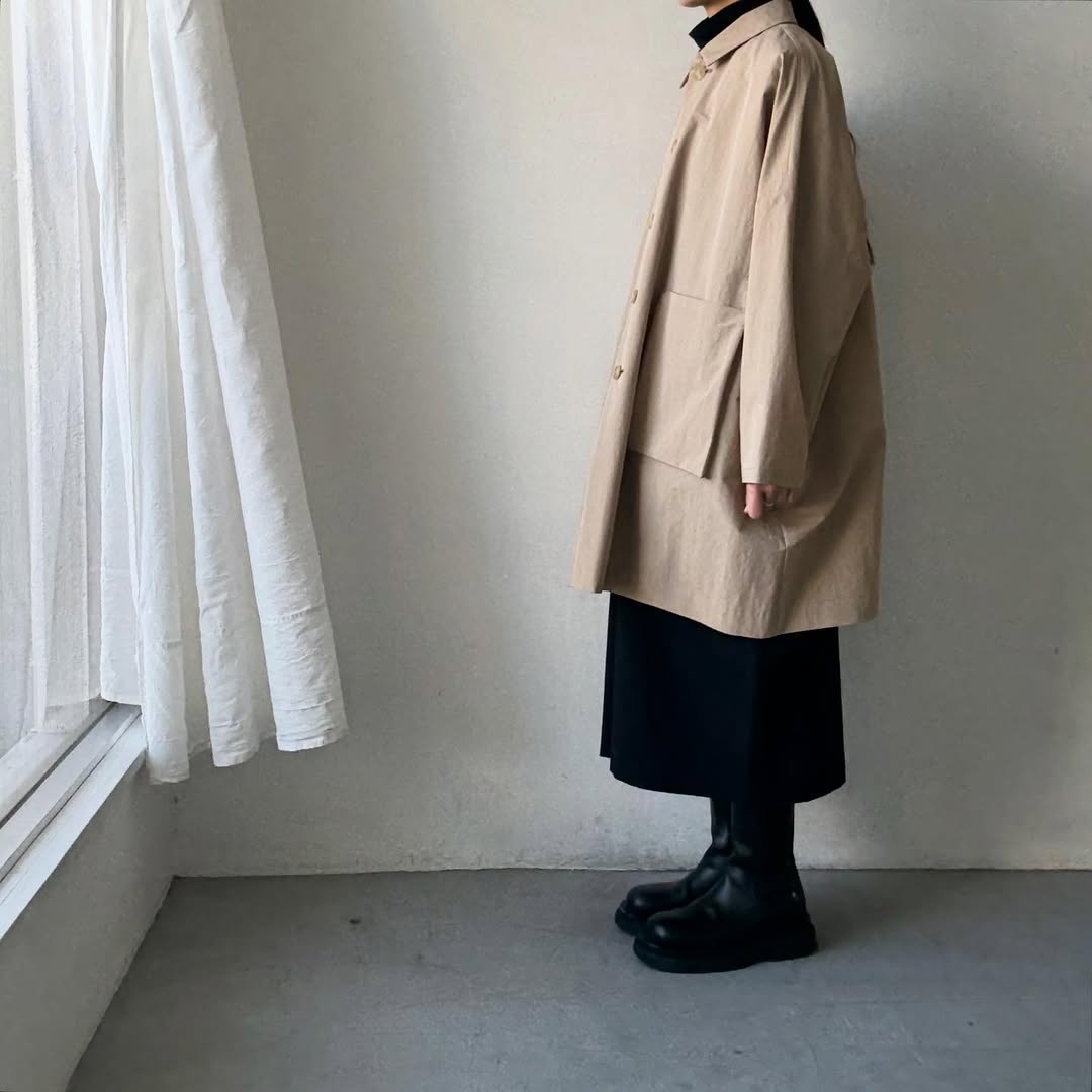 atelier naruse コットンナイロンタフタフーデットコート ベージュ