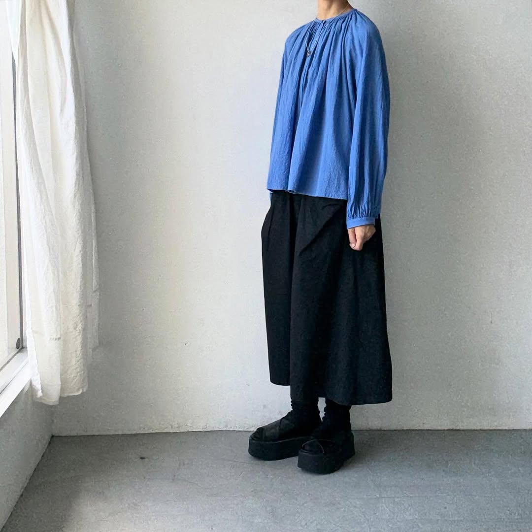 atelier naruse コットンギャザーブラウス