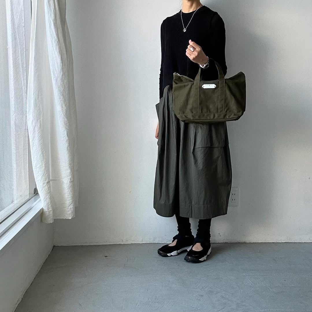 R&D.M.Co トートバッグ(ファスナー付) カーキ