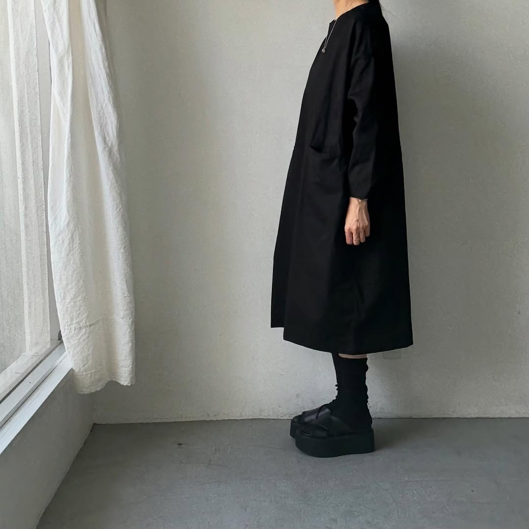 jujudhau コットンツイルイージードレス