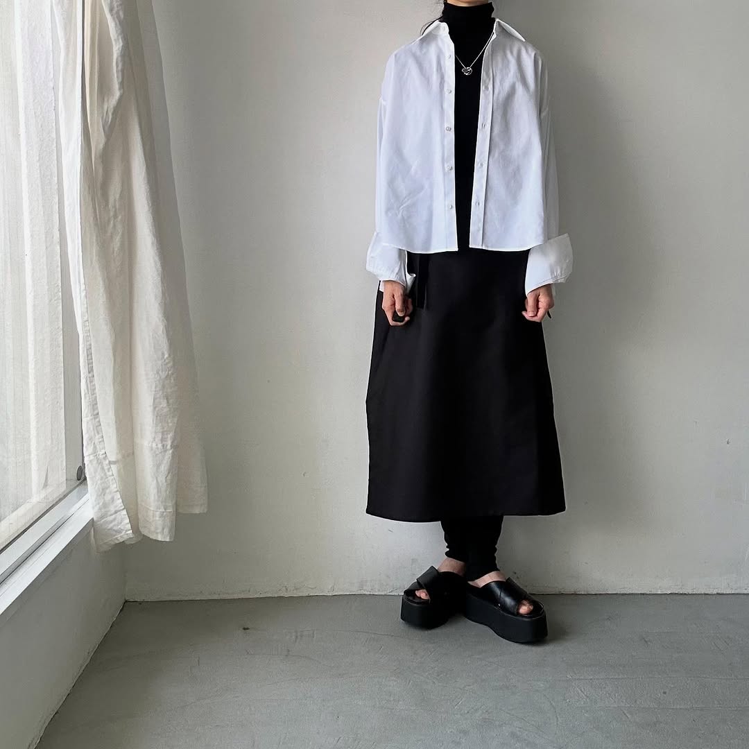TENNE HANDCRAFTED MODERN レギュラーカラーシャツ(オックスフォード)