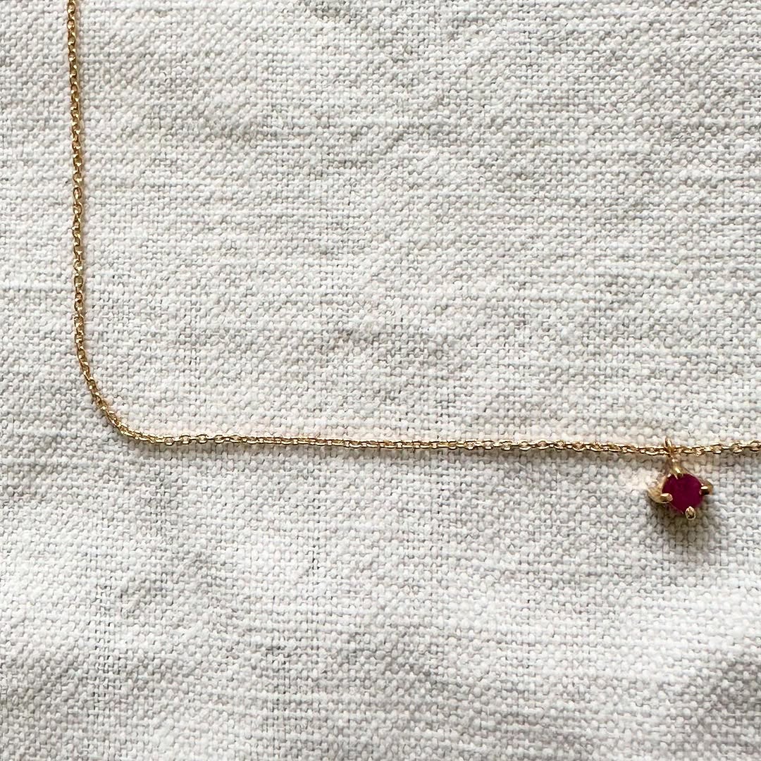 Toile Bijoux ファセットカットルビーネックレス