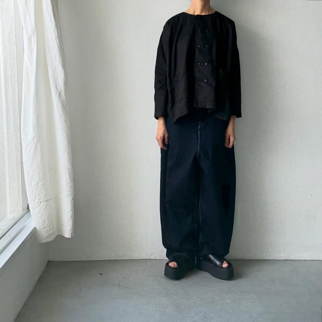 jujudhau コットンツイルダブルボタンシャツ
