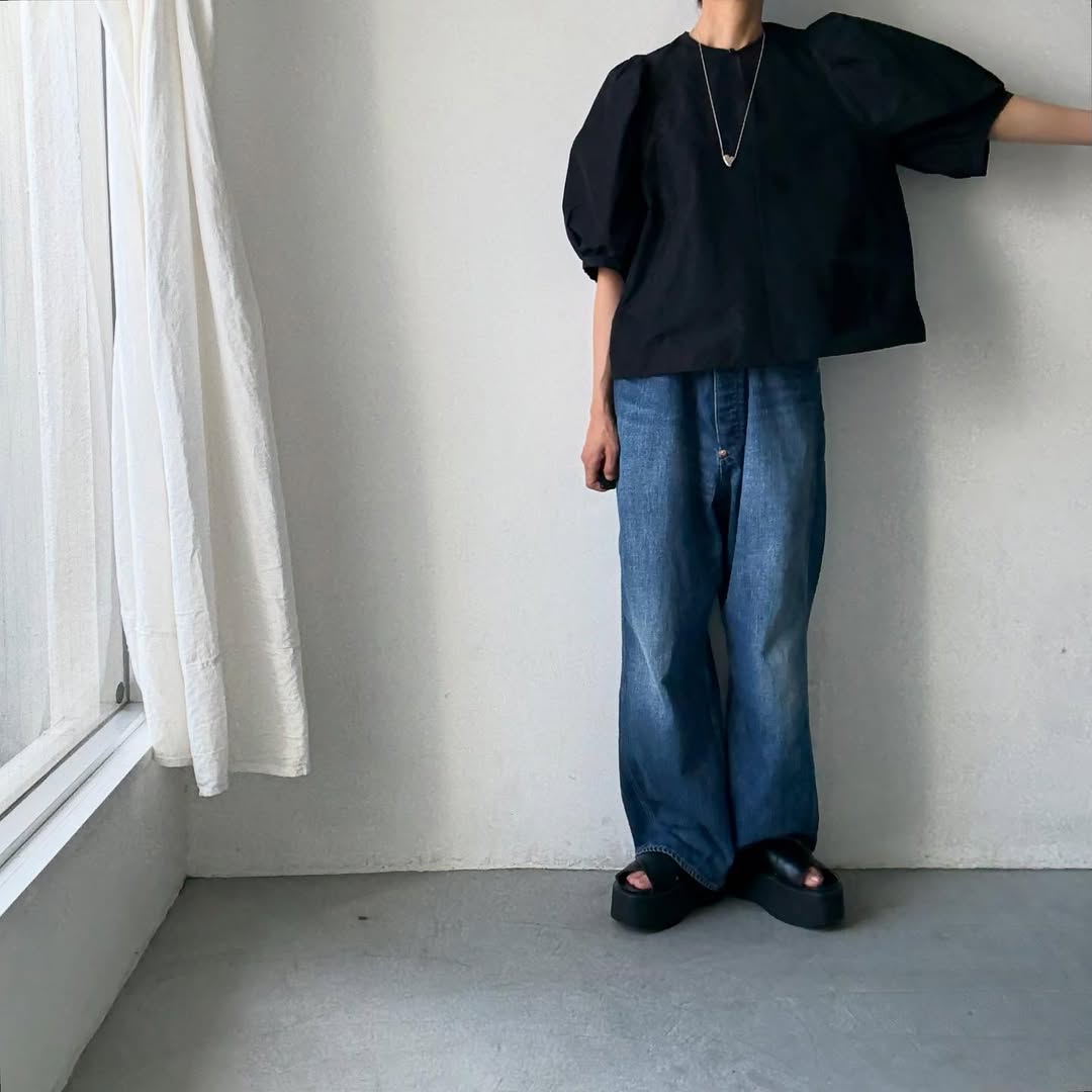 R&D.M.Co コットンポリエステルタフタビッグバルーンスリーブブラウス