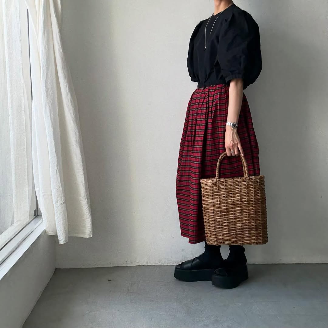 R&D.M.Co コットンポリエステルタフタビッグバルーンスリーブブラウス