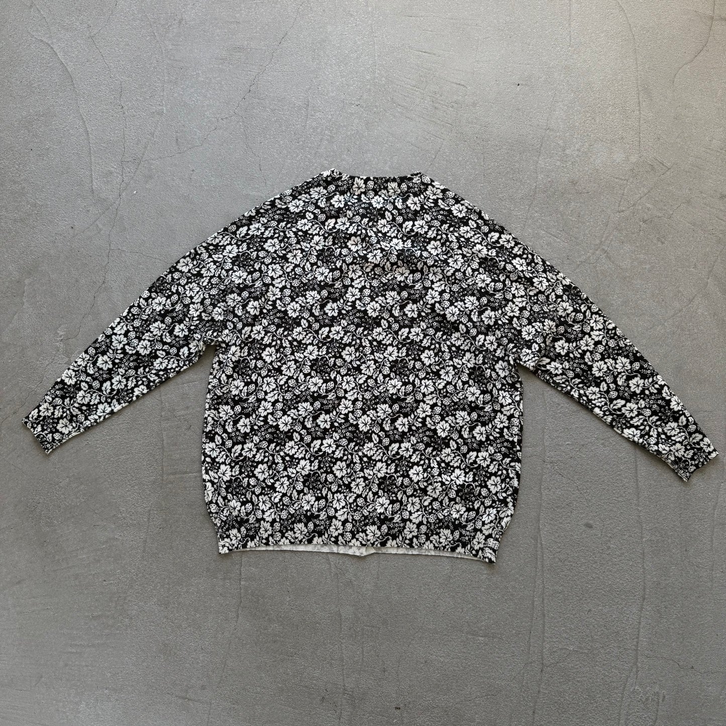 R&D.M.Co ワイルドベリーカーディガン