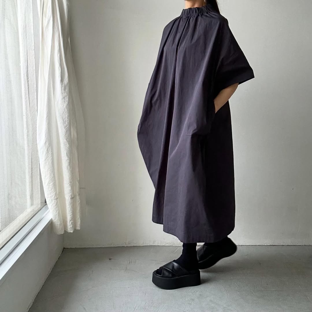 atelier d'antan Krallコットン半袖ドレス ダークグレー