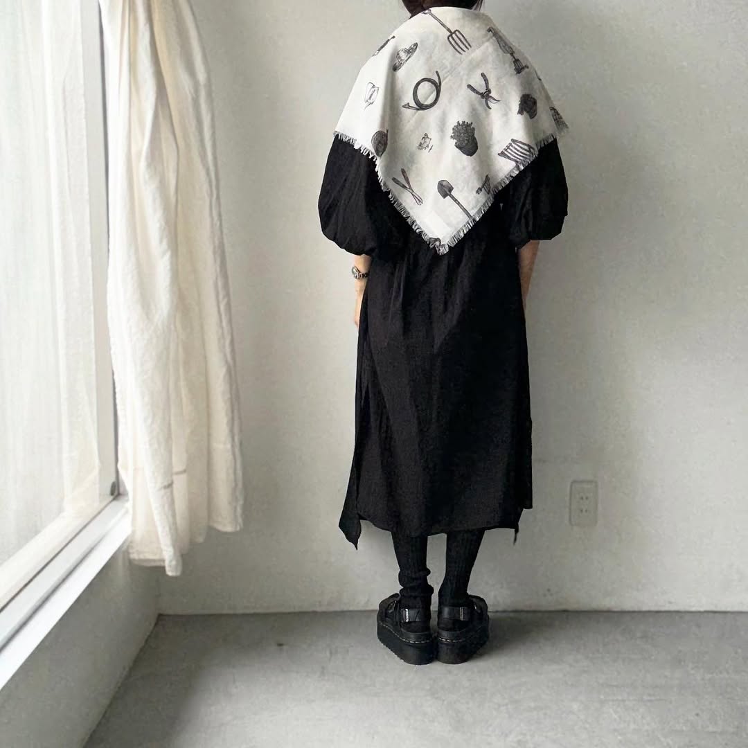 R&D.M.Co グレートグリーンサムガーゼショール
