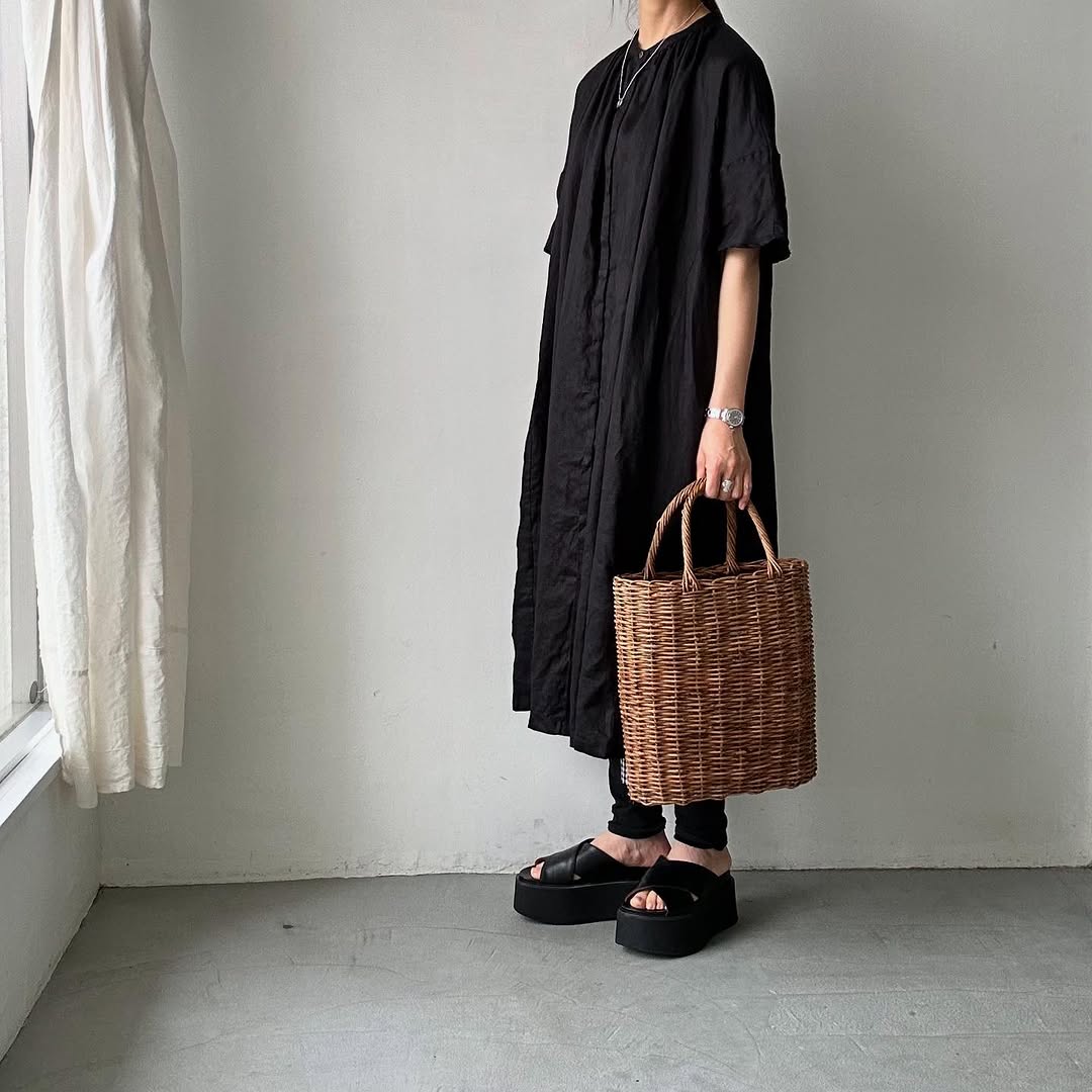 atelier naruse リネンワイドギャザーワンピース