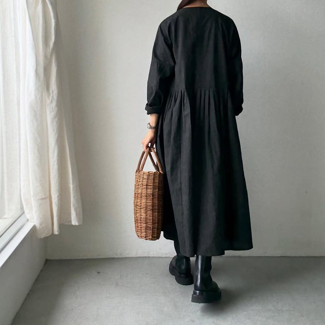 MAGALI 墨染めコットンリネンフリルワンピース