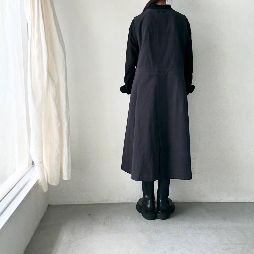 atelier d'antan kobell コットンエプロンドレス ダークグレー