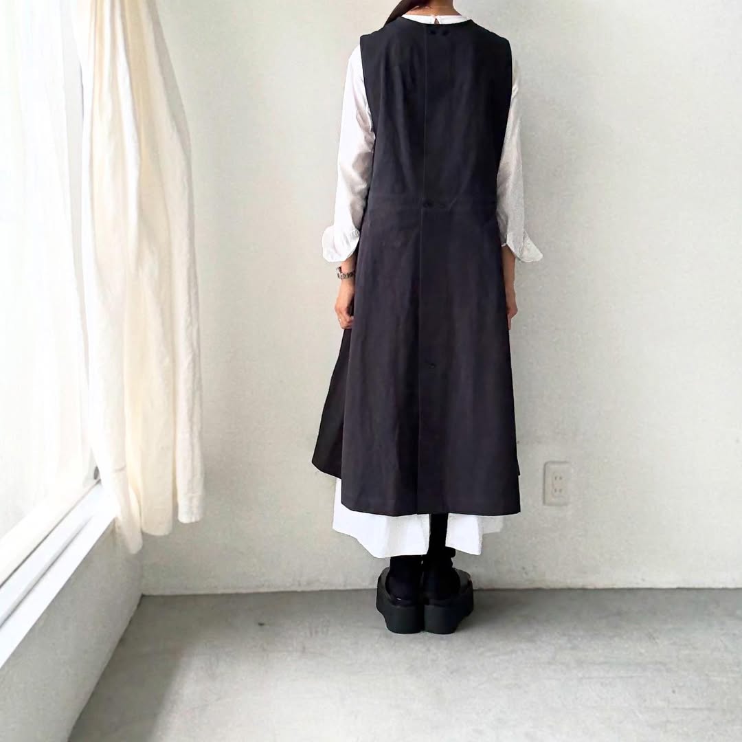 atelier d'antan kobell コットンエプロンドレス ダークグレー