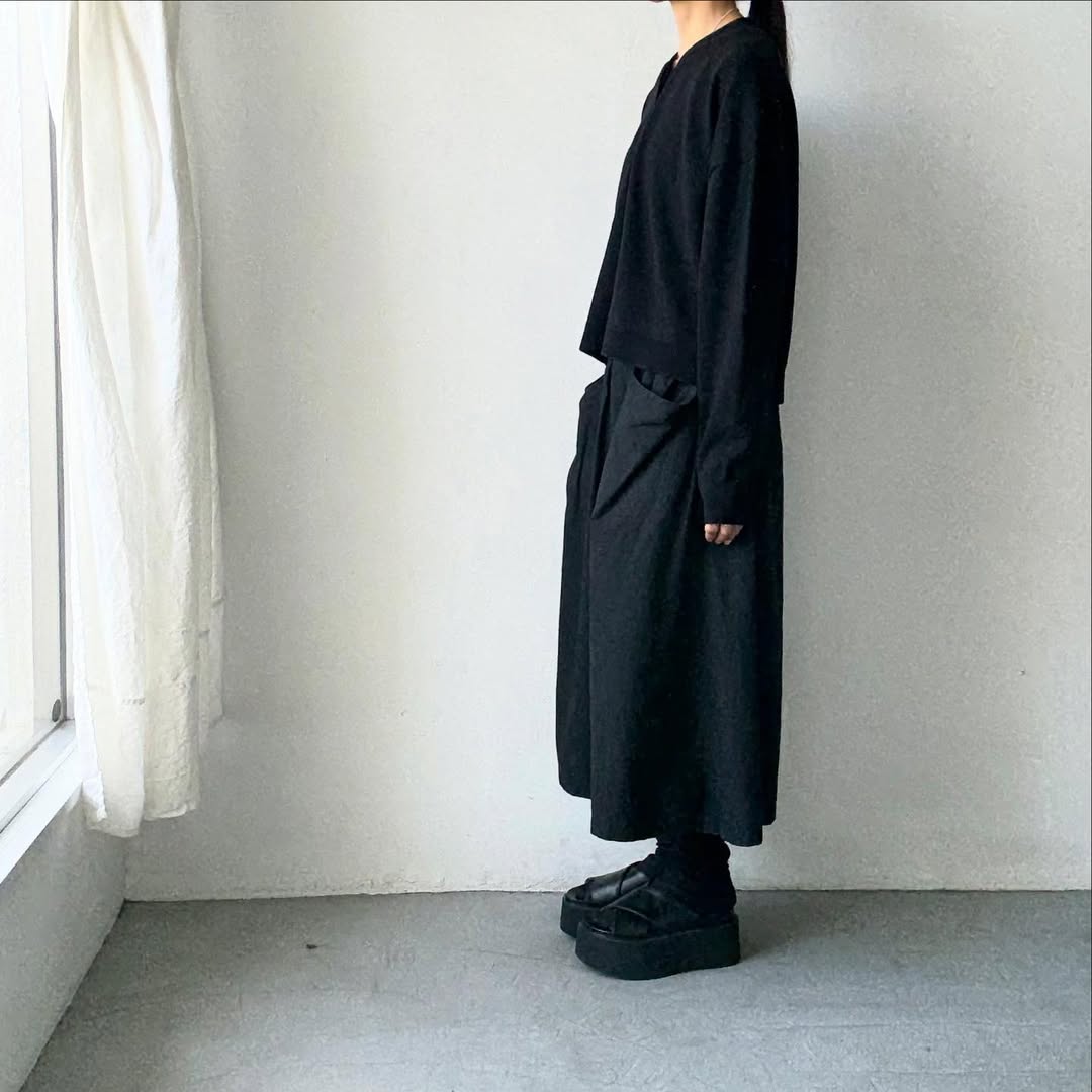 atelier naruse コットンウールニットカーディガン ブラック
