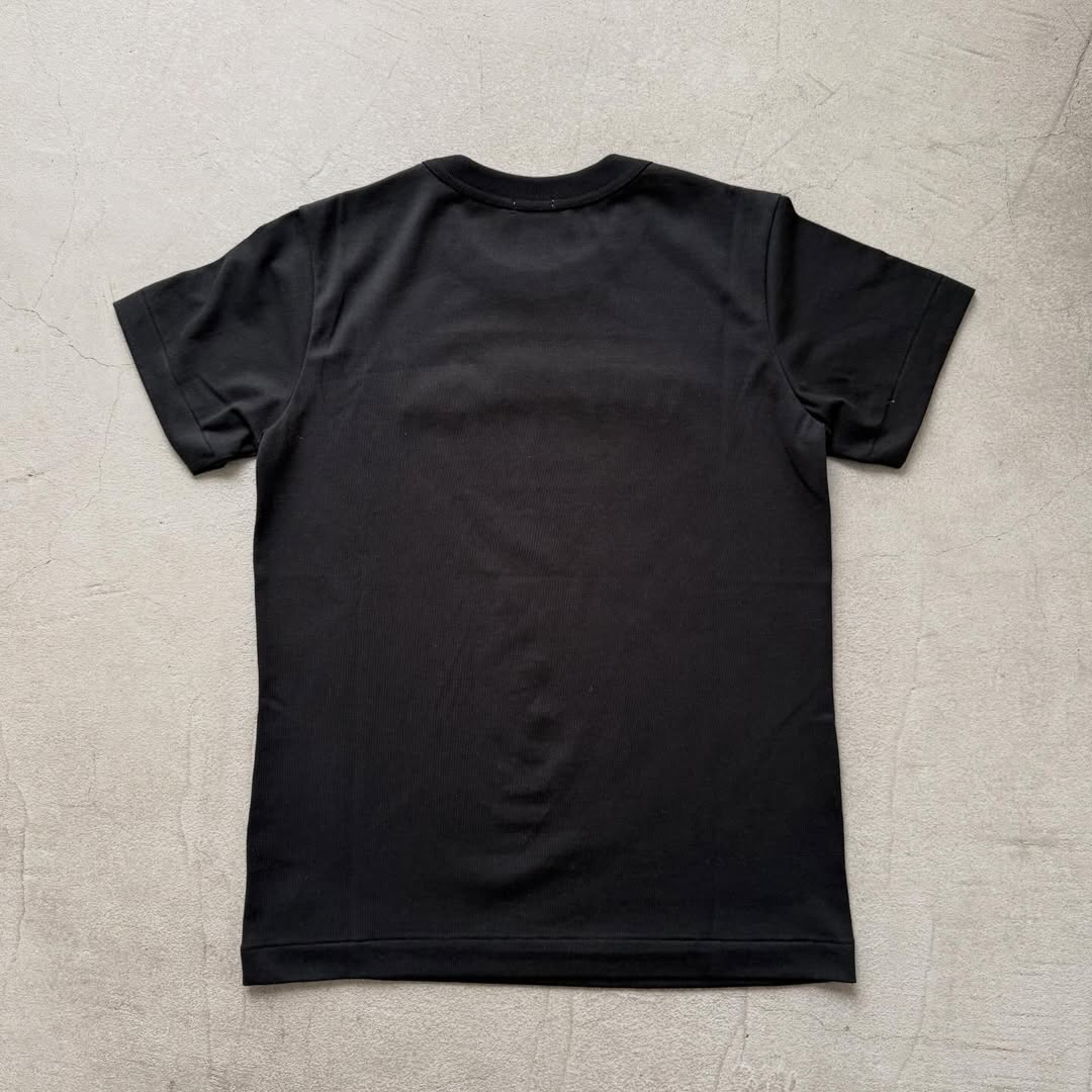 R&D.M.Co パイルエンブロイダリーTシャツ