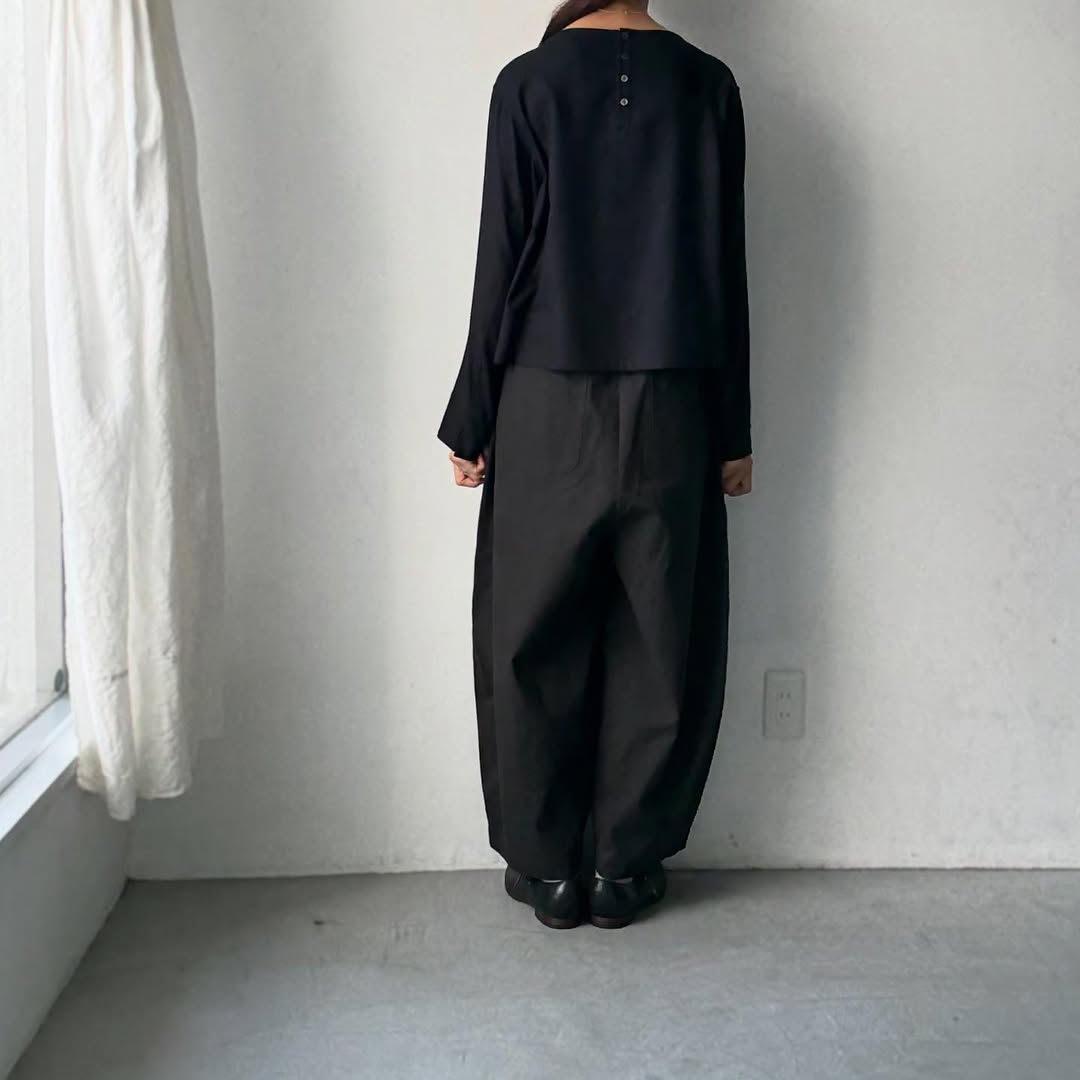 MAGALI コットンリネンアンティークキャンバスフラップパンツ ブラック