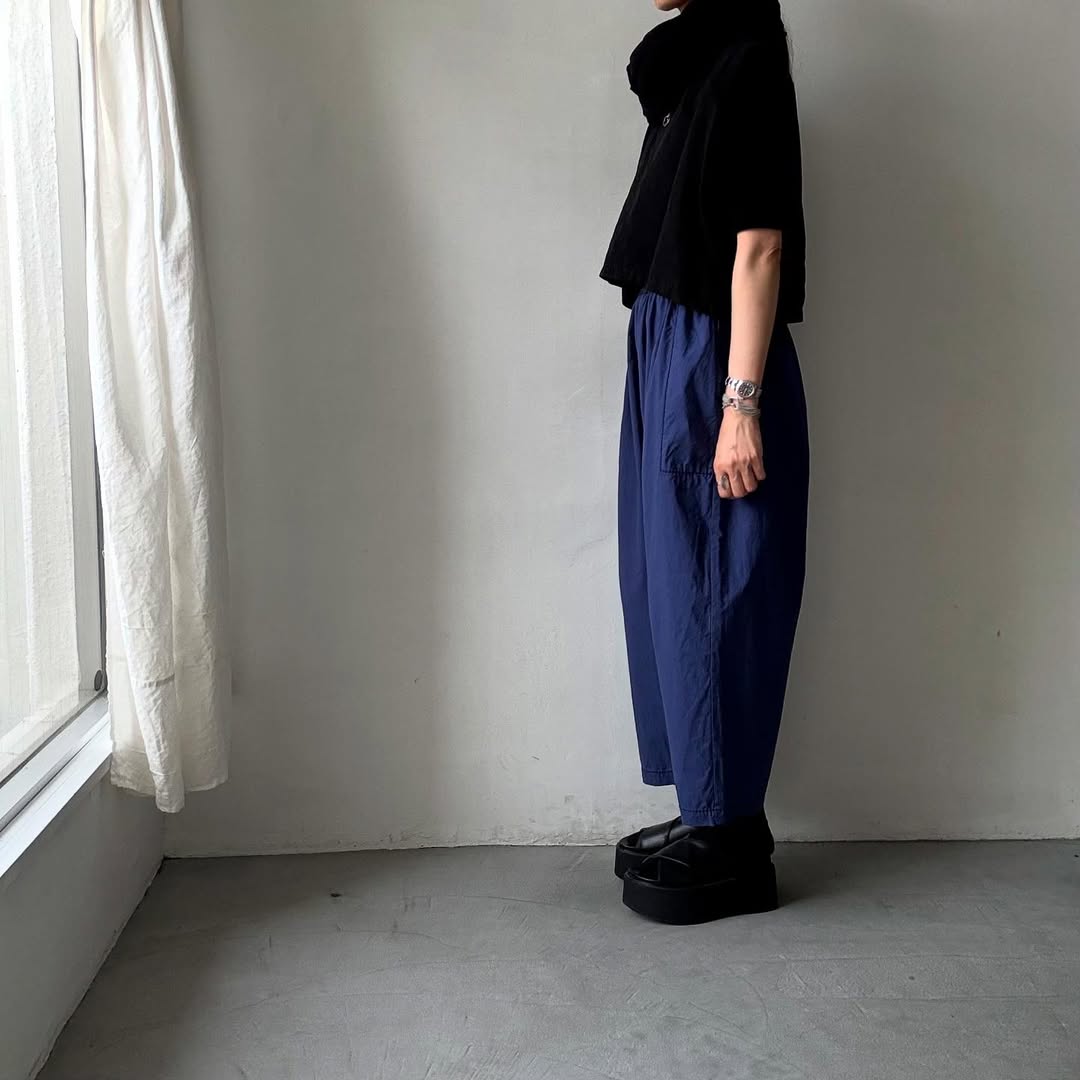 homspun パルキーシーチングコットンギャザーパンツ ブルー