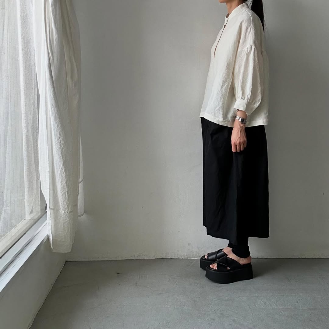 Linenya リネンスタンドカラーブラウス ホワイト