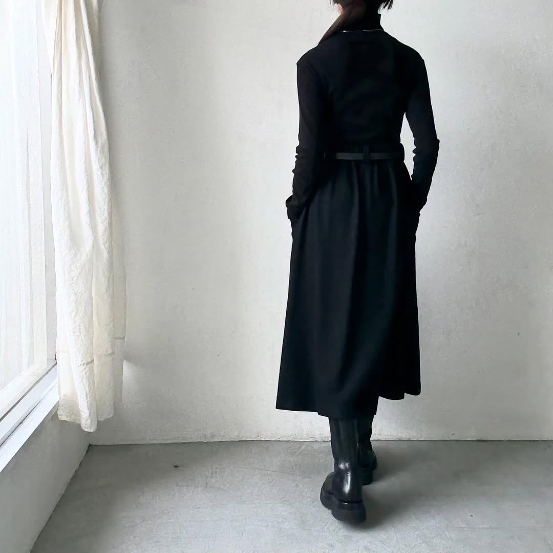 🟡木曜日入荷分予約受付🟡atelier naruse ウールポンチギャザースカート ブラック