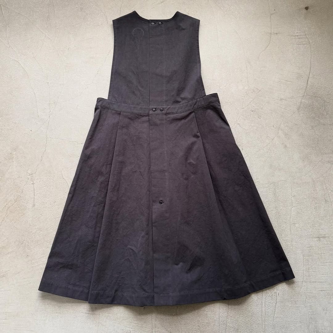 atelier d'antan kobell コットンエプロンドレス ダークグレー