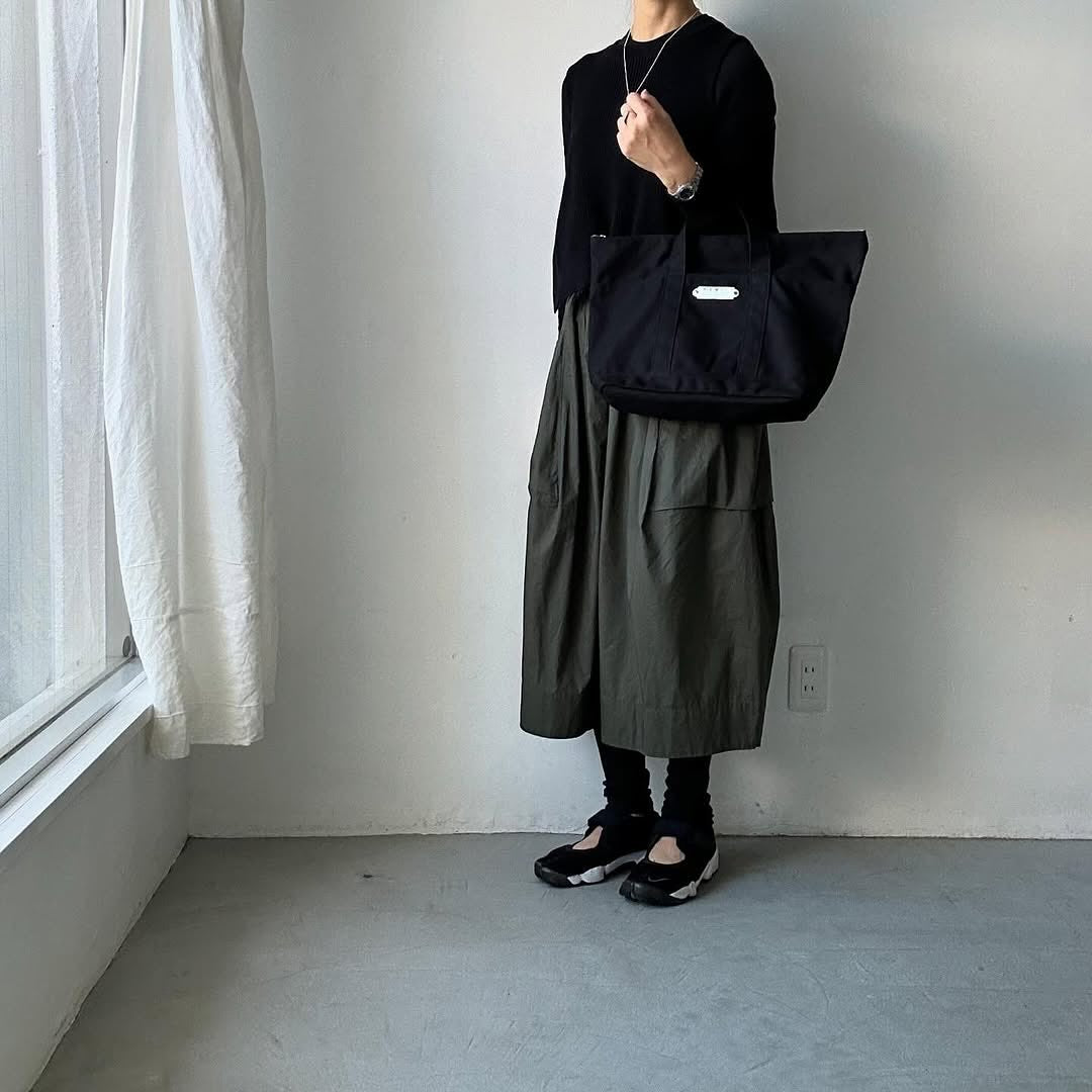 R&D.M.Co トートバッグ(ファスナー付) ブラック