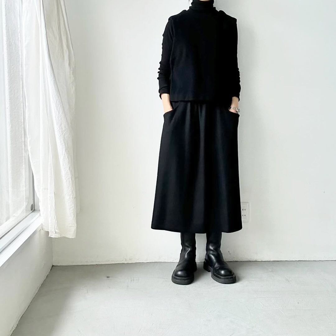 🟡木曜日入荷分予約受付🟡atelier naruse ウールポンチギャザースカート ブラック
