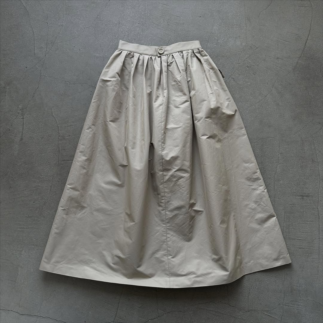 saqui タフタギャザーロングスカート