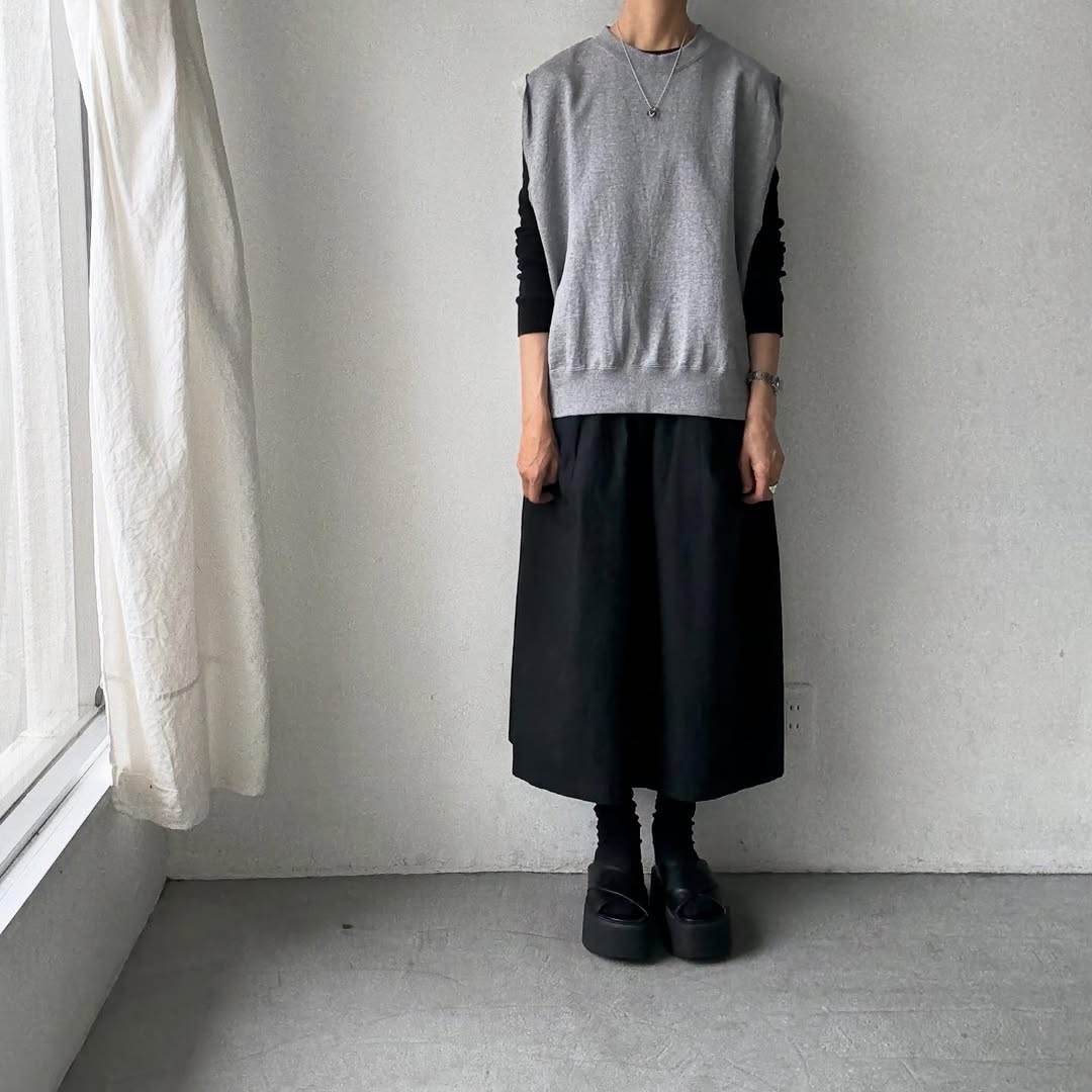homspun コンパクト裏毛ベスト トップグレー