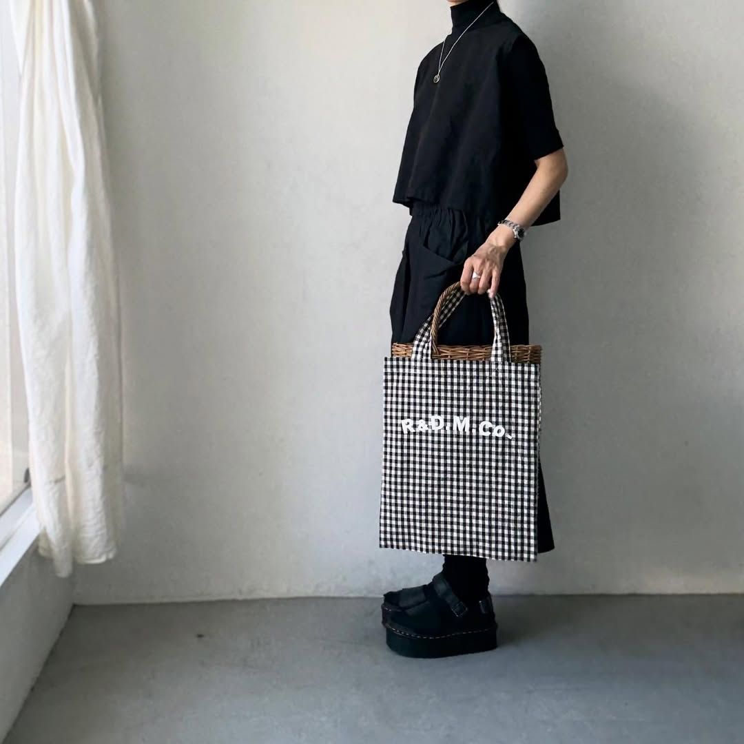 R&D.M.Co ギンガムチェックトートバッグ