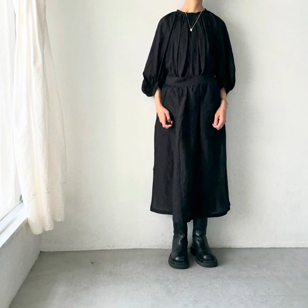 R&D.M.Co ガーメントダイローンギャザースモック ブラック
