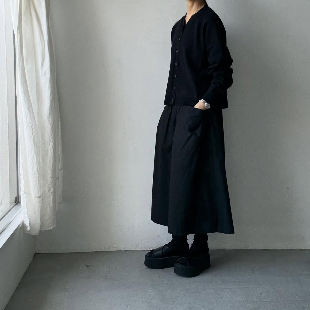 atelier naruse コットンウールニットカーディガン ブラック